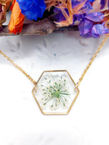 Collana donna oro terrarium fiore vero pizzo bianco Ciondolo resina catenella acciaio regolabile.Gioielli resina fiori veri cristalli pietre