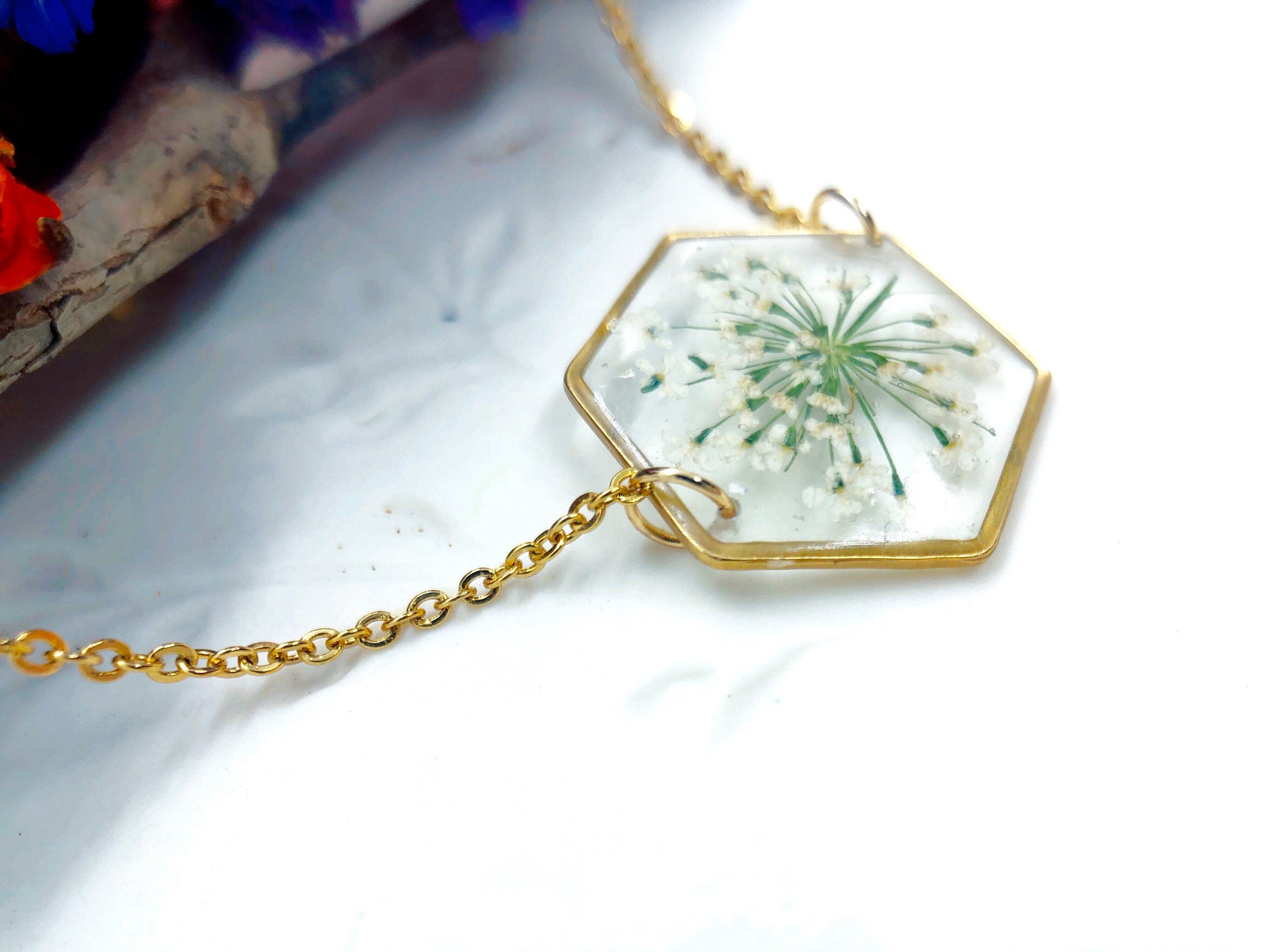 Collana donna oro terrarium fiore vero pizzo bianco Ciondolo resina catenella acciaio regolabile.Gioielli resina fiori veri cristalli pietre