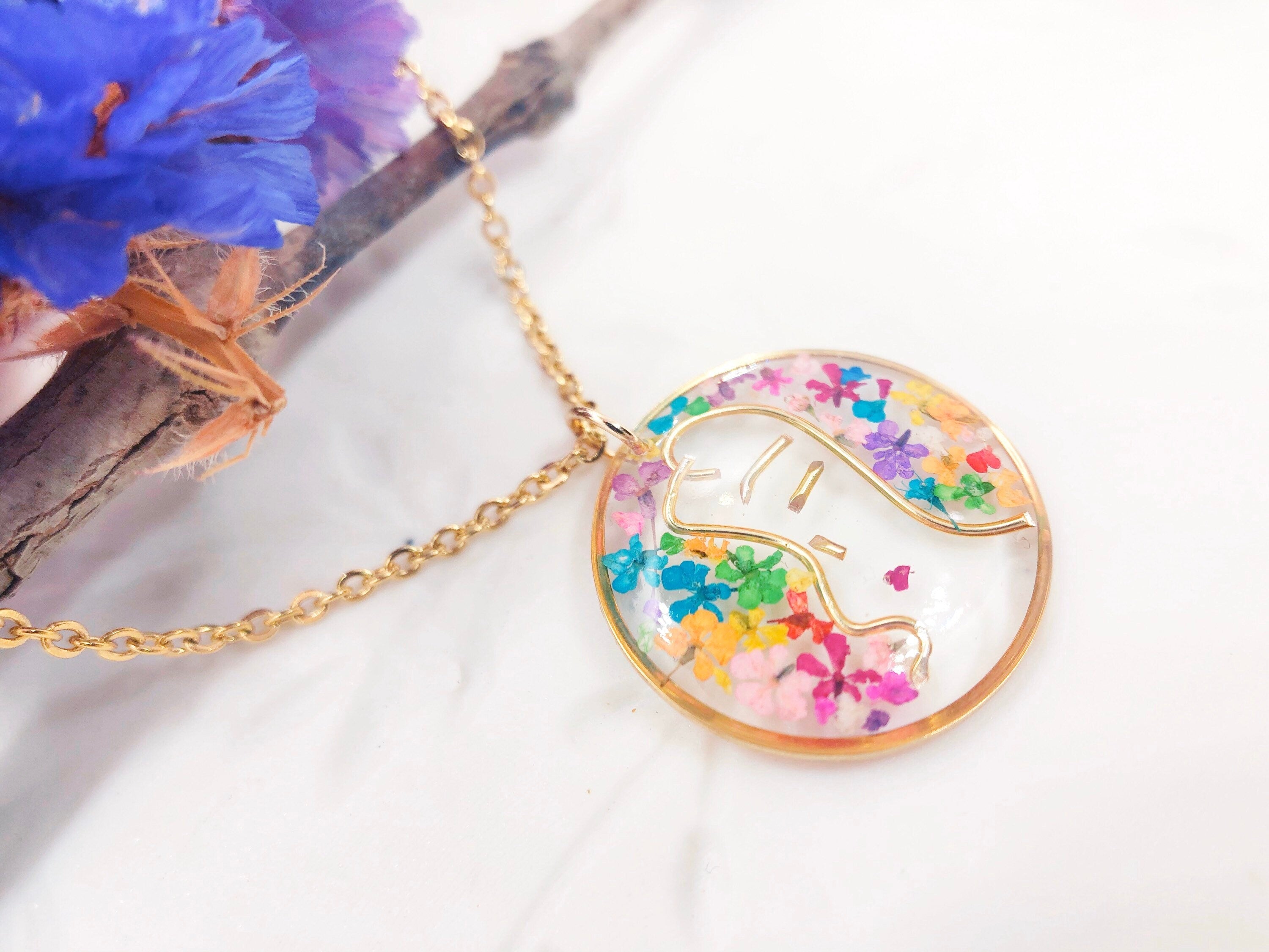 Dry Flower Resin Necklace, Real Flower Necklace Gold, Flower Jewellery Resin, Women FaceNecklace, Pressed Flower Necklace, Cute Jewellery