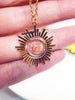 Collana donna ciondolo sole placcato oro fiore vero rosa strawflower resina Catena acciaio oro Gioielli cristalli fiori essiccati pressati