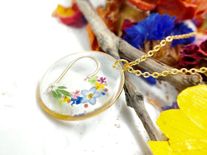 Woman necklace pendant gold steel heart pendant real dried flowers pressed in resin.Jewelry real resin flowers.Charm crystal necklace