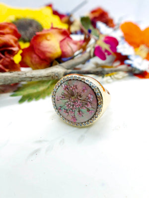 Anello donna ottone oro strass Gemma abalone camaleontica fiori veri rosa pizzo regina Anna.Taglia unica.Gioielli resina fiori veri.