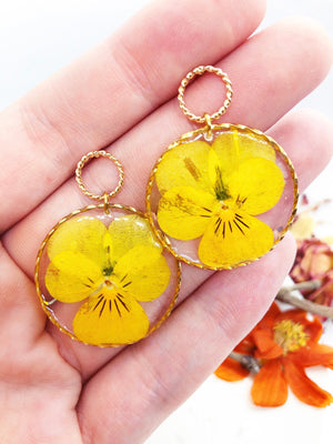 Orecchini Pansy Eleganti Cerchi Donna Pendenti.Gioielli Fiori Veri Orecchini Leggeri Anallergici.Ciondoli Ottone Oro. Idea Regalo Compleanno