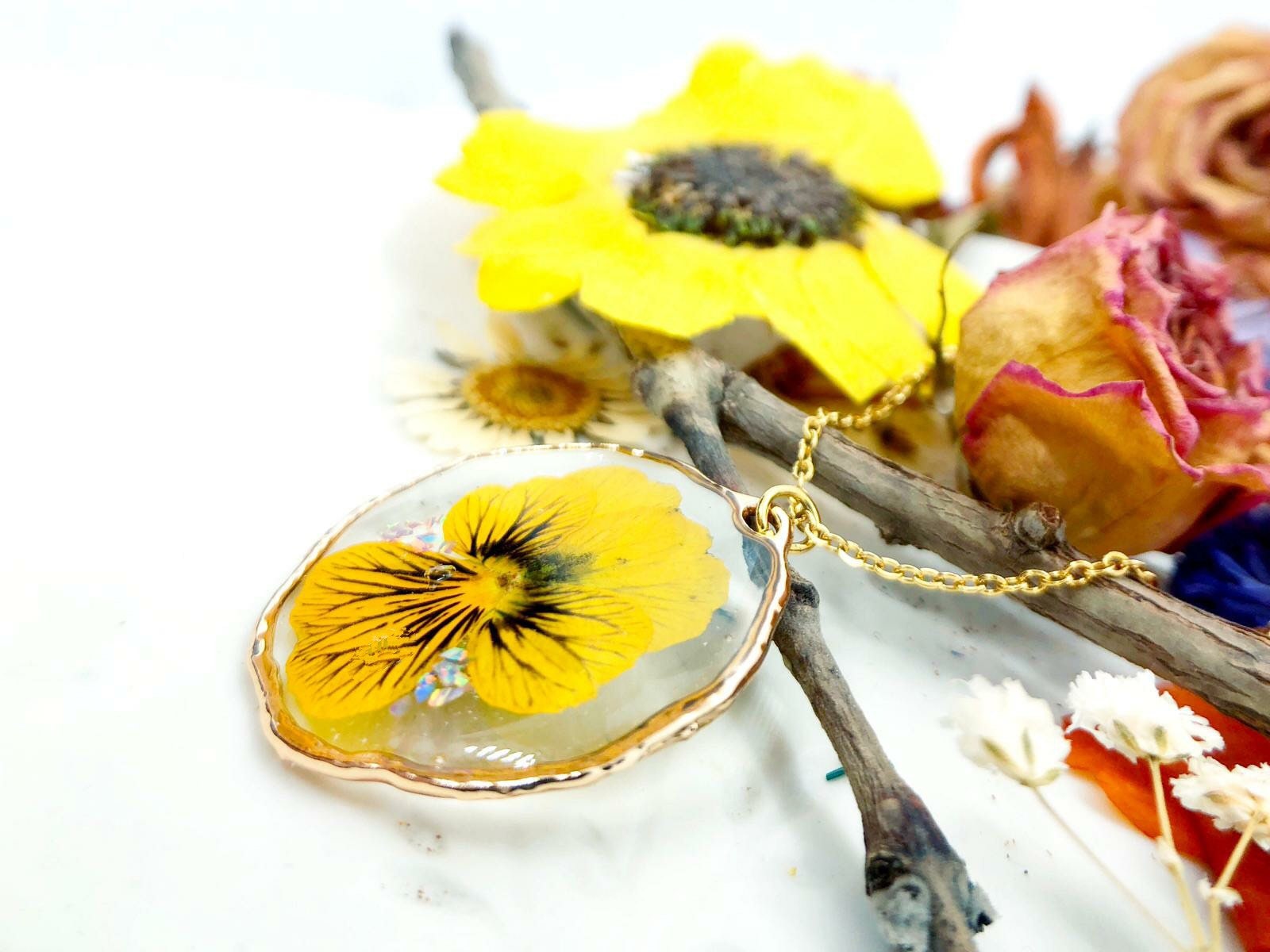 Woman yellow pansy tiger eye real flower necklace.Real flower jewelry in resin.gold circle pendant charm. Unique gift